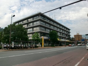 建替えが検討されている長崎市役所本庁